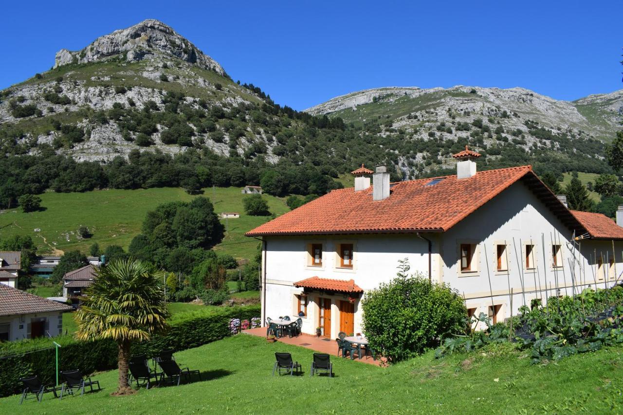 Apartamentos Rurales La Taberna Matienzo Extérieur photo